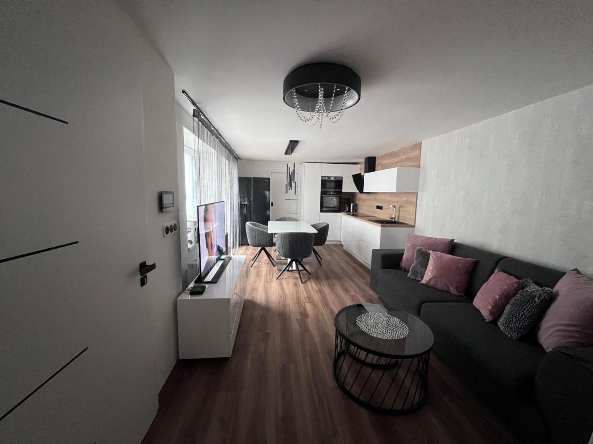 Elizabeth'S Apartments Velké Pavlovice Εξωτερικό φωτογραφία